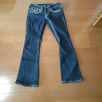 TRUE RELIGION 플레어 팬츠 24