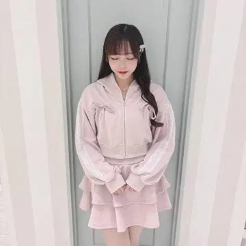 evelyn 쿠슈리본 세트 셋업