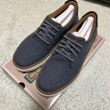 SKECHERS Air-cooled memory foam