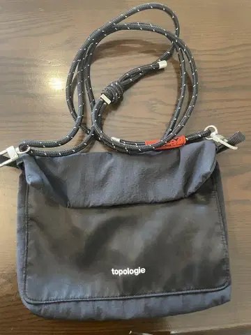 topologie 블랙 사코슈