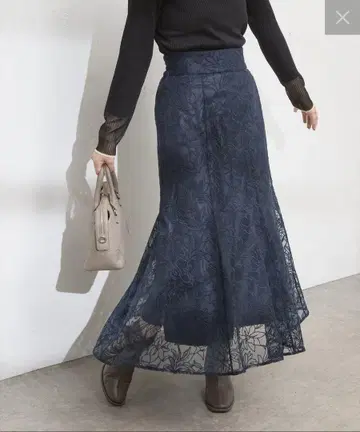 [미사용] natural couture 길이 조절 튤 자수 레이스 스커트