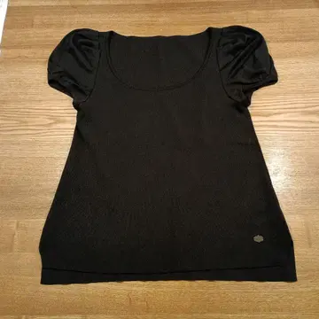 폭시 뉴욕 블랙 40 퍼프 슬리브 반팔 티셔츠