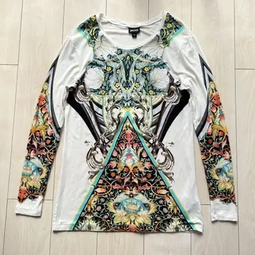just cavalli 저스트 카발리 꽃무늬 자수 긴팔 티셔츠