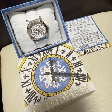 Capri Watch 화이트 가죽