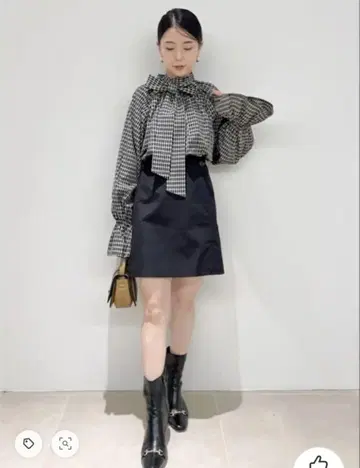 릴리 브라운 보타이 도킹 원피스