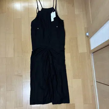 Dou Dou 블랙 스트랩 올인원