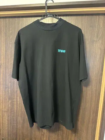 TFW49 모크넥