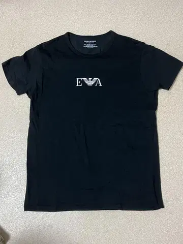 EMPORIO ARMANI 블랙 티셔츠 L