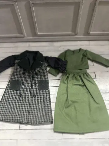 (물건 정리중) 네오 브라이스의 코트와 드레스 세트
