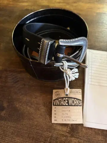 VINTAGE WORKS 빈티지 웍스 31인치 DH5738 심통 블랙