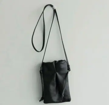 앙누크 anuke Leather Pochette 숄더백