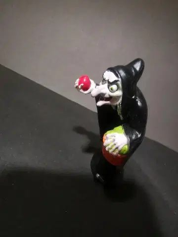 백설공주와 7인의 난쟁이 마녀 피규어