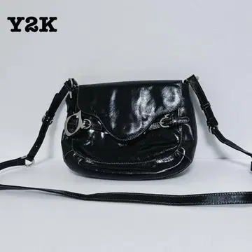 Y2K art/berg leather shoulder bag black