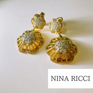 NINA RICCI 니나리치 골드 귀걸이 빈티지