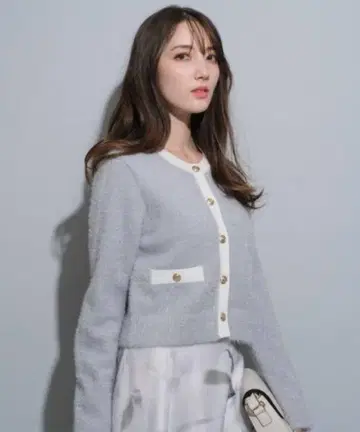 아푸와이저 리셰 가디건 반짝반짝 회색