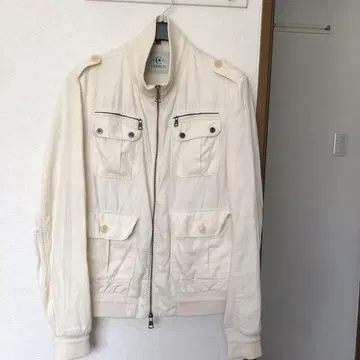 CERRUTI 화이트 점퍼