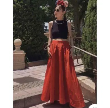 아메리 RANDOM TUCK VOLUME SKIRT 레드