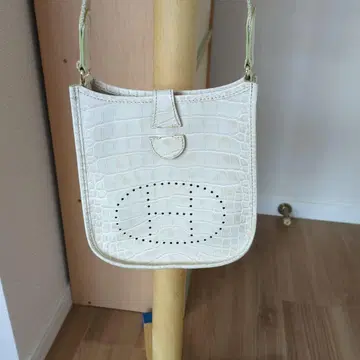 [ HIGH-CLASS ] 헨리 하이클래스 숄더백