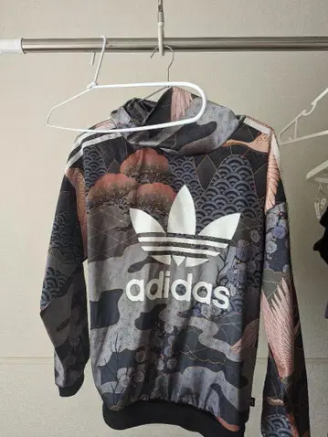 adidas 아디다스x리타 오라 일본풍 패턴 기모노 후드티