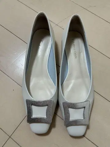 오데트 에 오딜 화이트 플랫슈즈