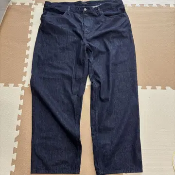UNIQLO 와이드 스트레이트 데님 42인치