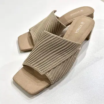VIVAIA 38 샌들