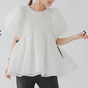 핏모어 크링클 시어 오간자 페플럼 상의