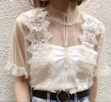 PAGEBOY [WEB 한정판] 튤 레이스 하이넥 블라우스 아이보리