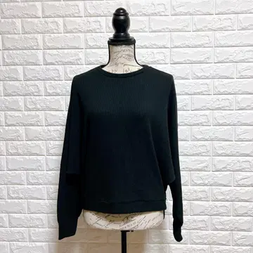 Samansa Mos 2 blue F 풀오버 블랙 새상품급 넉넉한 스타일