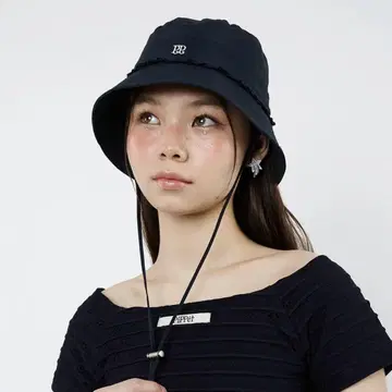 pippet lace bucket hat navy