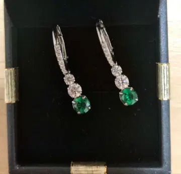 SWAROVSKI 스와로브스키 귀걸이 attract trilogy