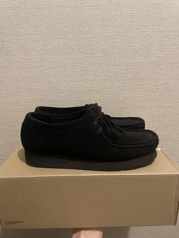 Clarks 왈라비 블랙 23.5