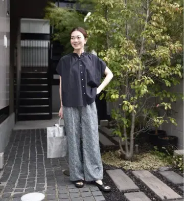 OURHOME 리버티 패턴 세미 와이드 팬츠 완판템