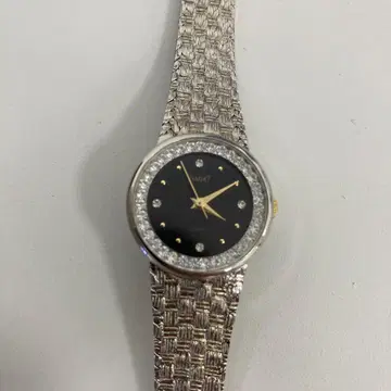 TAGET 스톤 장식 블랙 다이얼 쿼츠 손목시계