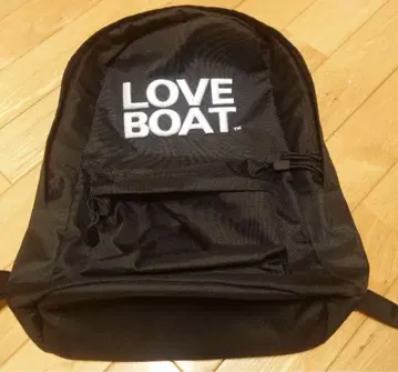 LOVE BOAT 블랙 백팩