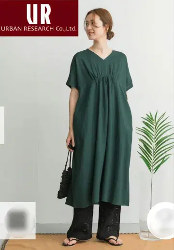 [새상품] 어반 리서치 린넨 레이온 V넥 절개 개더 원피스