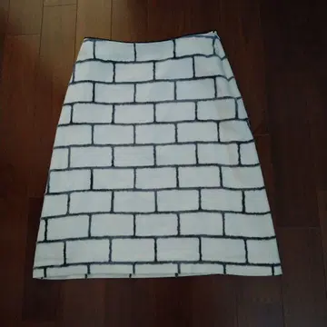 새상품급 미나 페르호넨 mina perhonen 스커트