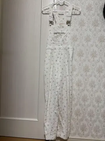 Allison Brown 꽃무늬 오버롤