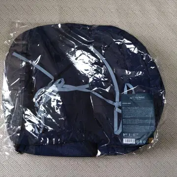 TXT ACT PROMISE CROSS BAG 네이비
