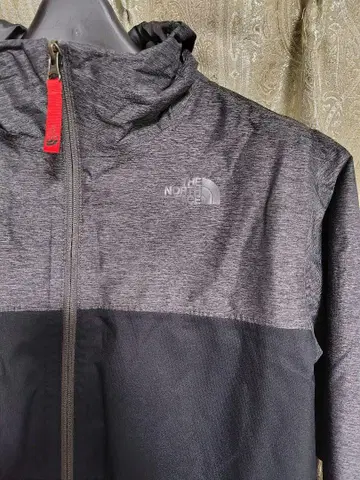 THE NORTH FACE 마운틴 후드티 그레이/블랙