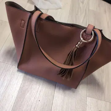 핑크 토트백 숄더 스트랩 포함