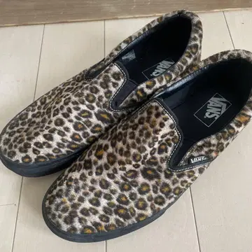 VANS 레어 레오파드 슬립온