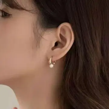 작은 싱글 볼 펄 귀걸이