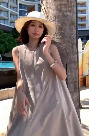 BIRTHDAY BASH 벌스데이 바쉬 A라인 탱크 OP LUXURY