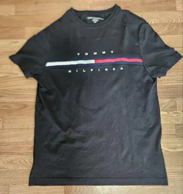 TOMMY HILFIGER 블랙 T셔츠 L