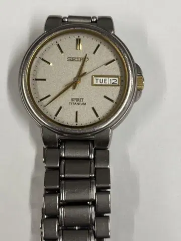SEIKO SPIRIT TITANIUM 손목시계