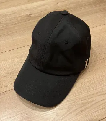 바자르 캡 블랙