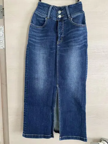 [ AZUL BY MOUSSY ] 하이웨스트 스커트