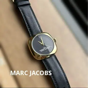 MARC JACOBS 스퀘어 시계 골드/블랙