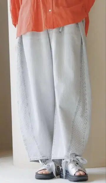 니코앤드 벨트 배럴 데님 그레이 L